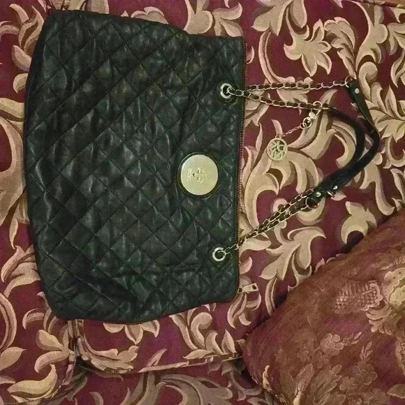 DKNY Donna Karan NY Quilted soft leather black zip top tote bag chain handles - Picture 6 of 6